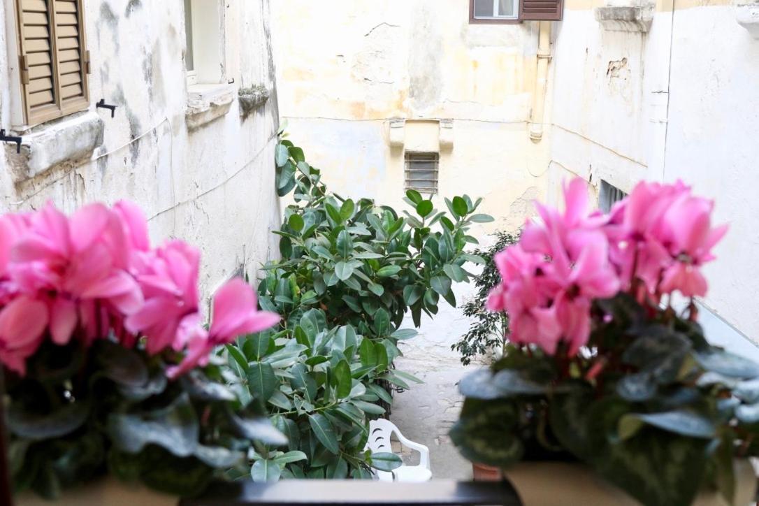 Dimora Il Solstizio Apartment Bari Exterior foto